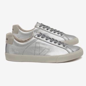 Veja esplar silver sneakers in women’s US size 8